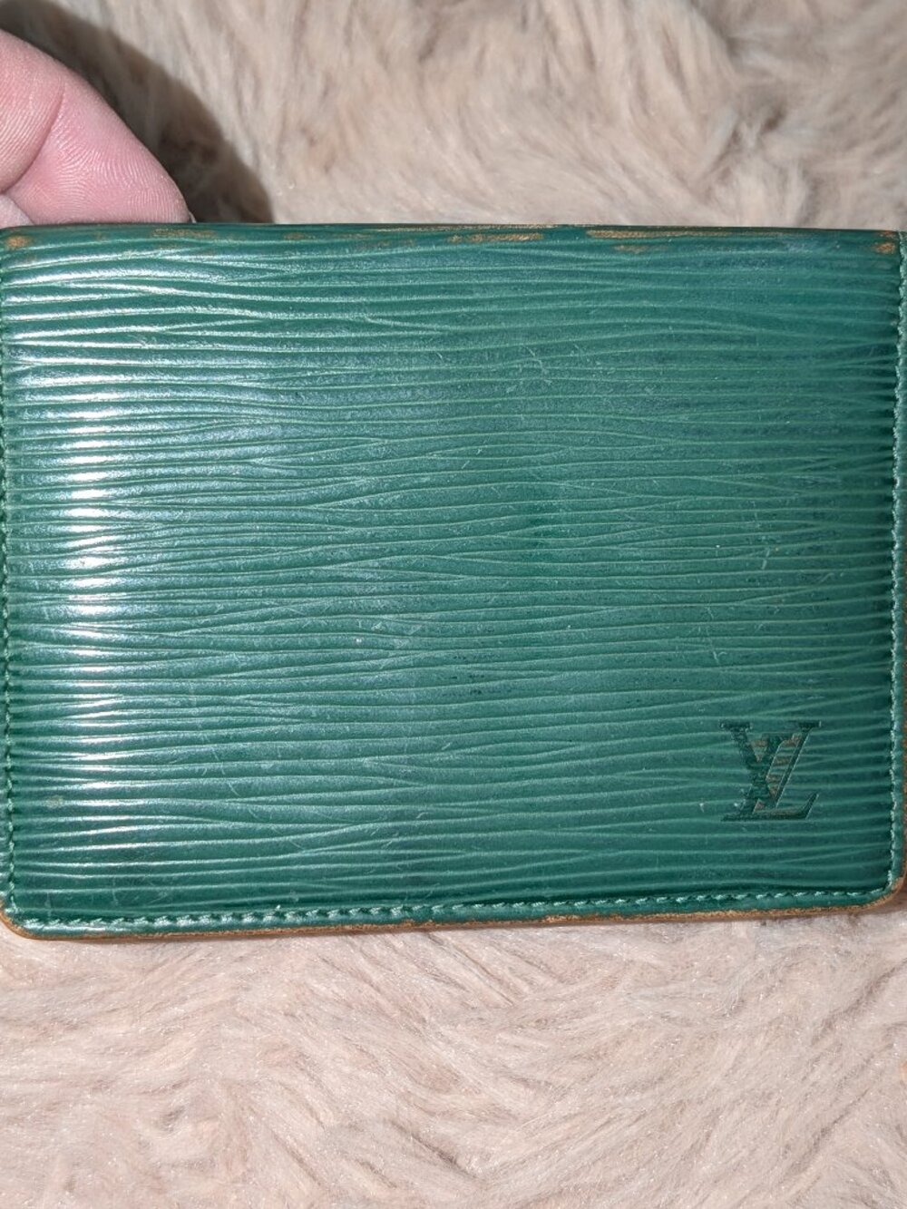 Louis Vuitton Epi Leather Card Holder in Borneo Green. Vintage